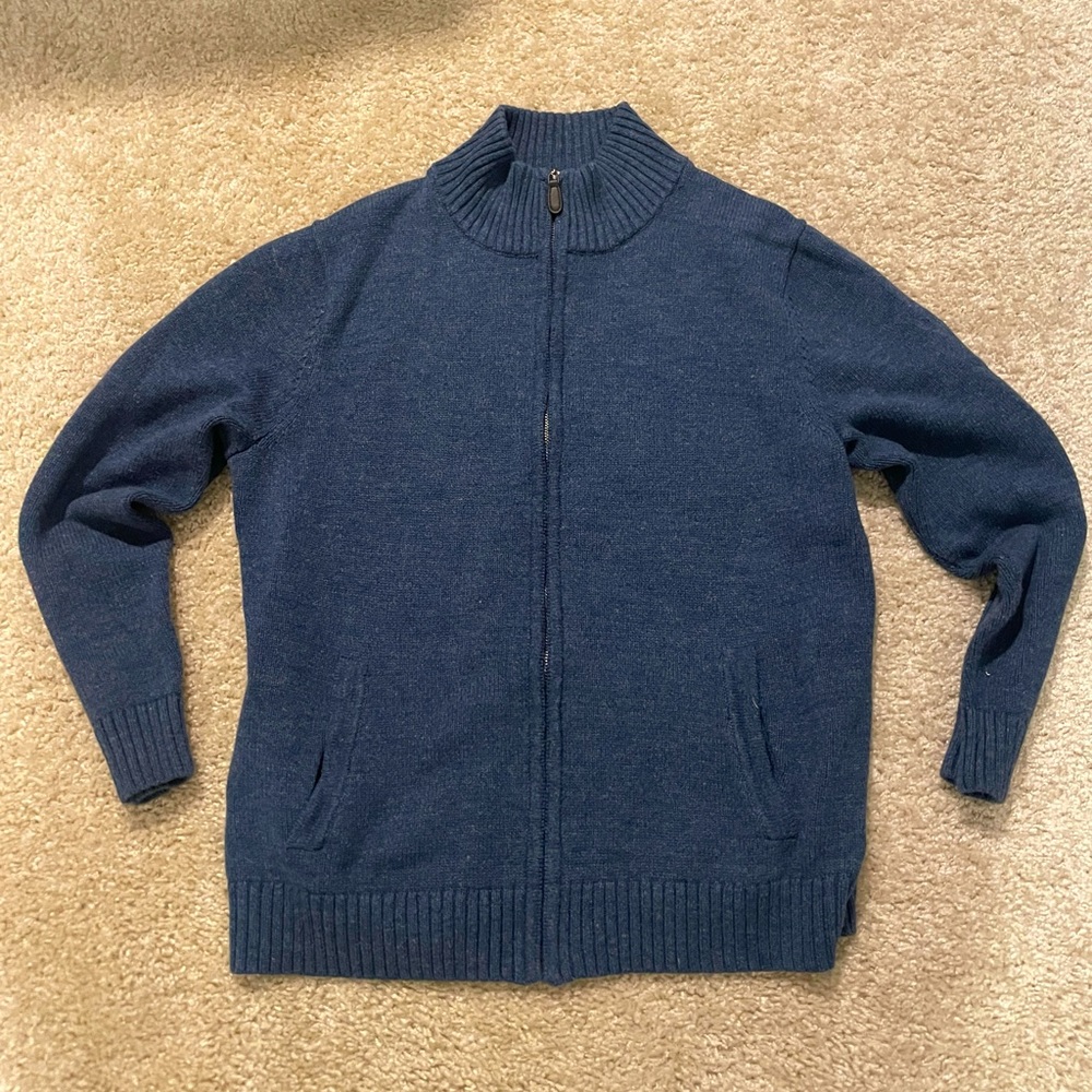 L.L. Bean Men’s Full Zip sweater, blue, large.